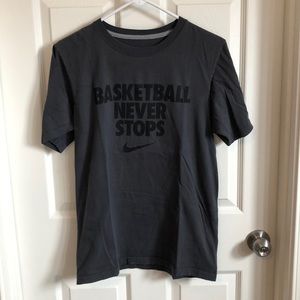 Nike basketball t-shirt